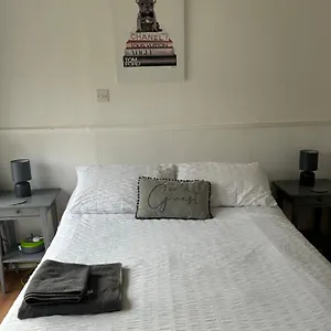 Holly Holiday home